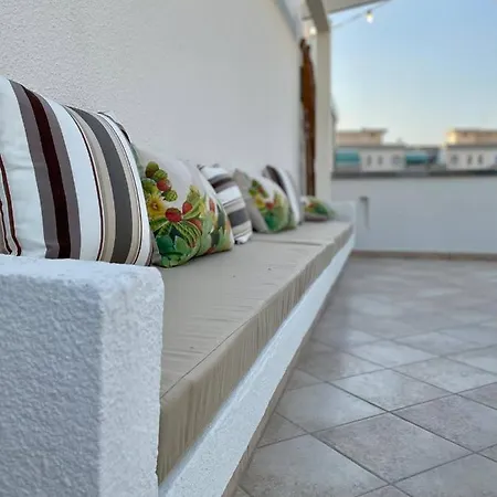 펜션 Attico Margherita - La Terrazza Sul Mare 갈리폴리